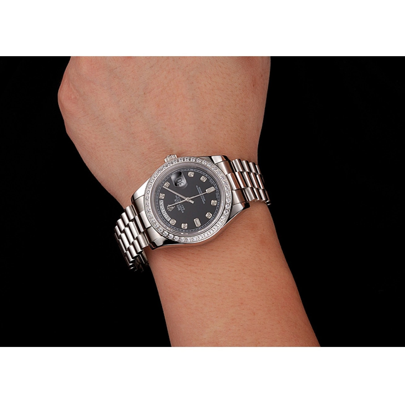 Aaa replica watch 1453966 Steel Swiss Diamond Case Diamond Rolex Dial Numerals Day-Date Stainless Black Bracelet 0817
